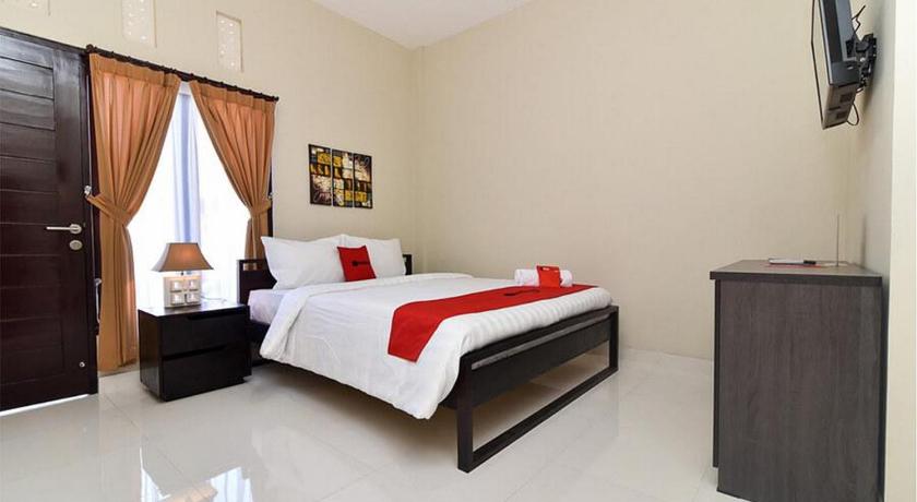 Фото RedDoorz Plus near Jalan Imam Bonjol Denpasar