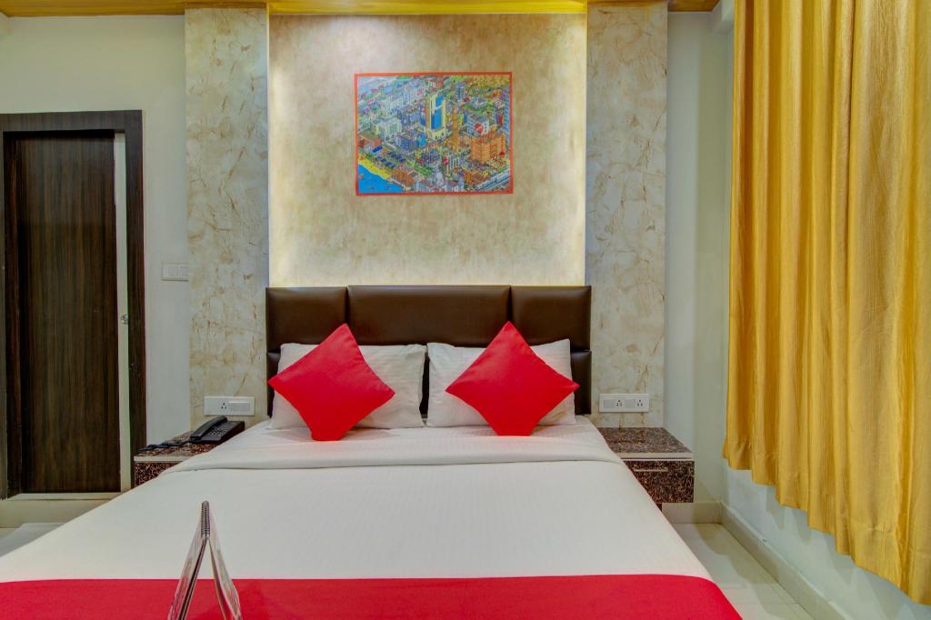 Фото Oyo 11915 Varcity Park