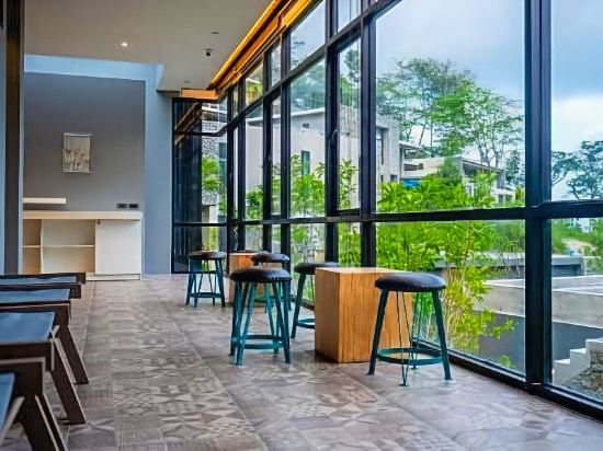 Фото The Woods Natural Park Resort Phuket