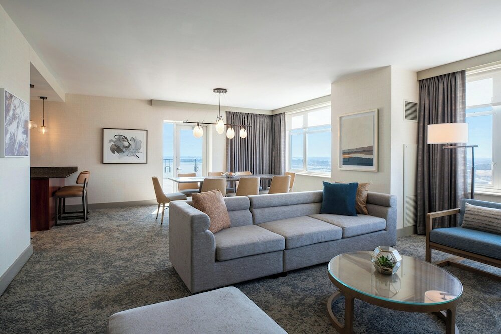 Фото The Westin Chicago Lombard