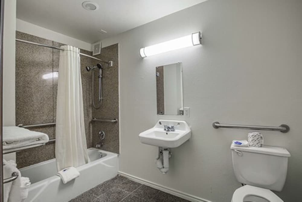 Фото Motel 6 Pasadena, Tx