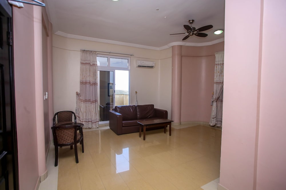 Фото Oceanic Resort