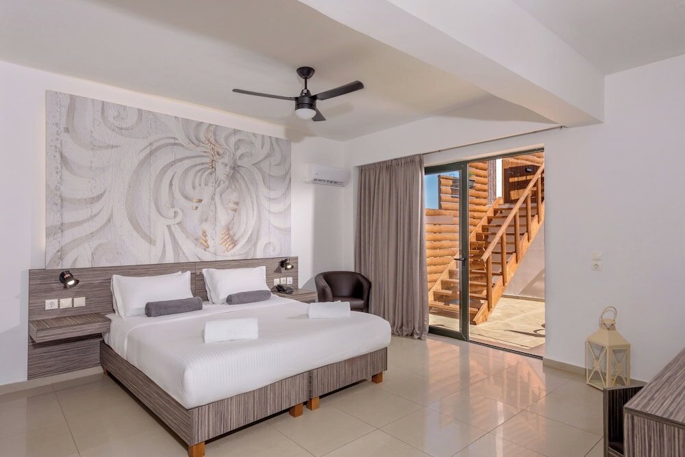 Фото Eurohotel Katrin Suites-Adults Only