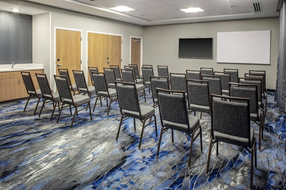 Фото Fairfield Inn & Suites by Marriott Indianapolis Greenfield