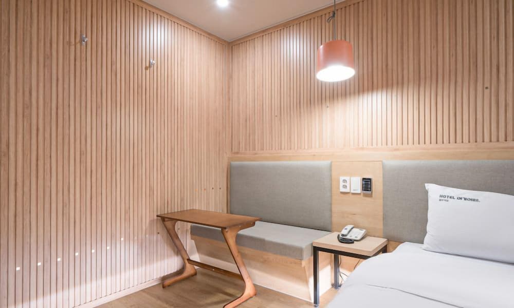 Фото Hotel Yeogiuhtte Gwangju Station