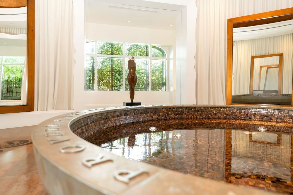 Фото Eau Palm Beach Resort & SPA