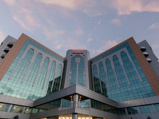 Фото Ramada Plaza by Wyndham Gence