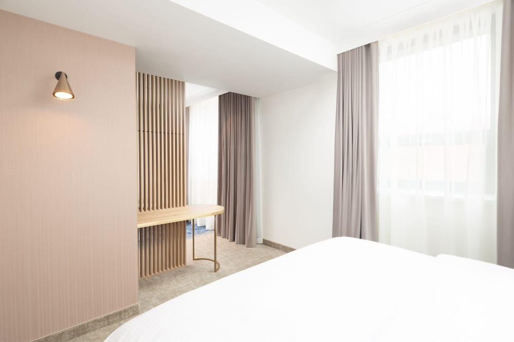 Фото Courtyard by Marriott Cluj-Napoca Downtown