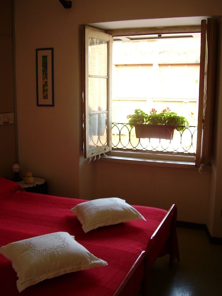 Фото La Castellana