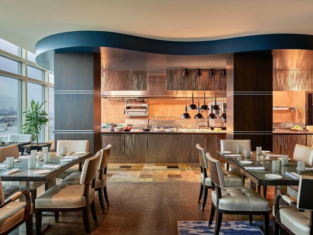 Фото Fairmont Vancouver Airport