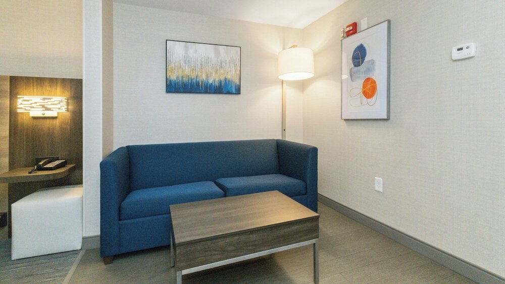 Фото Holiday Inn Express Hotel & Suites Seabrook, an Ihg Hotel