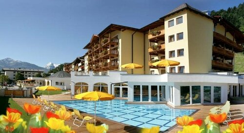 Внешний вид отеля Superior Sport und Familienresort Alpenblick в Целль-ам-Зе, фото 1