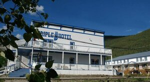 Гостиница Triple J Hotel & Cabins