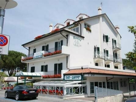 Гостиница Hotel La Goletta в Линьяно-Саббьядоро