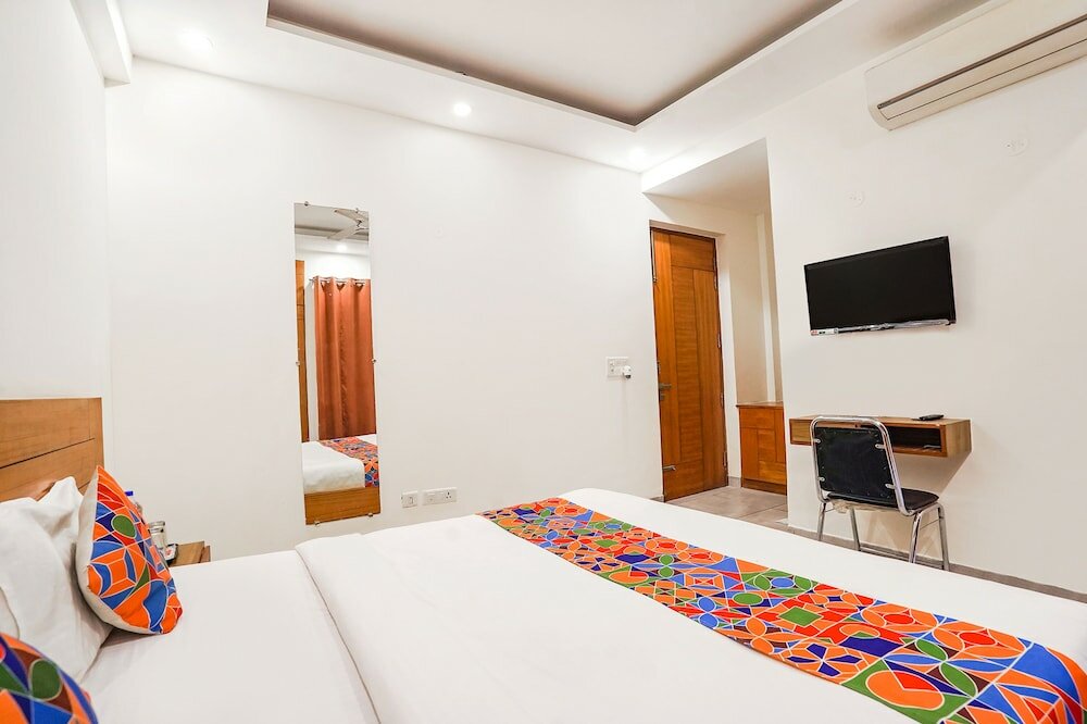 Фото FabHotel NStay 32