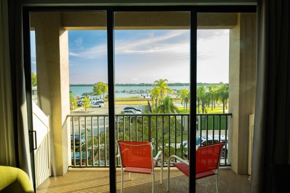 Фото Key West Resort on Lake Dora