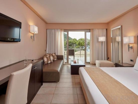 Фото Atlantica Grand Mediterraneo Resort