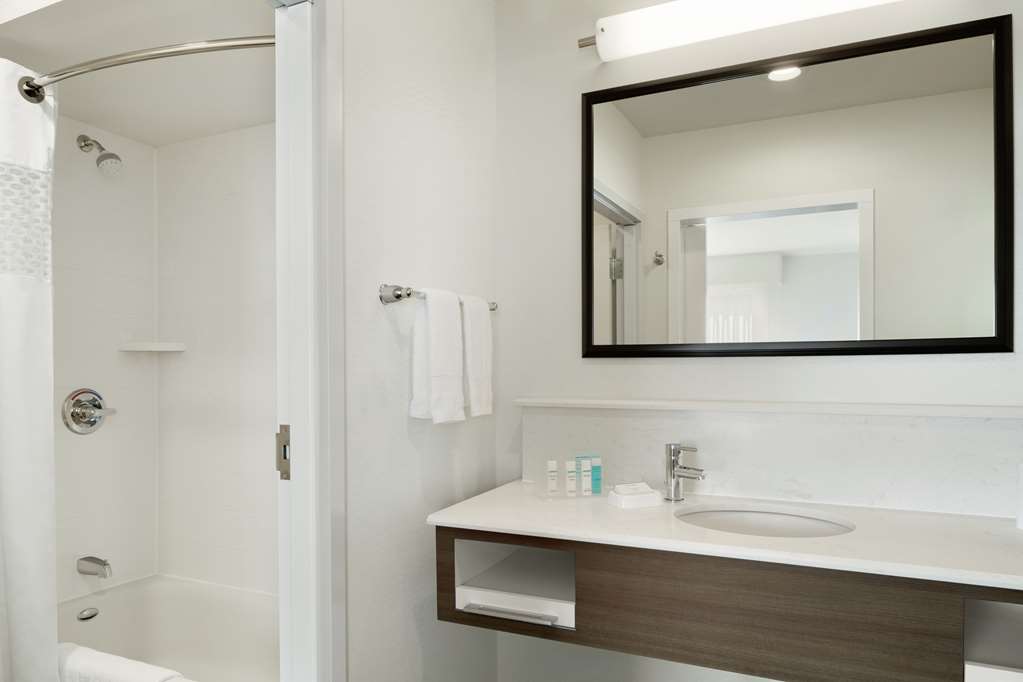 Фото Hampton Inn & Suites St. Louis/Alton