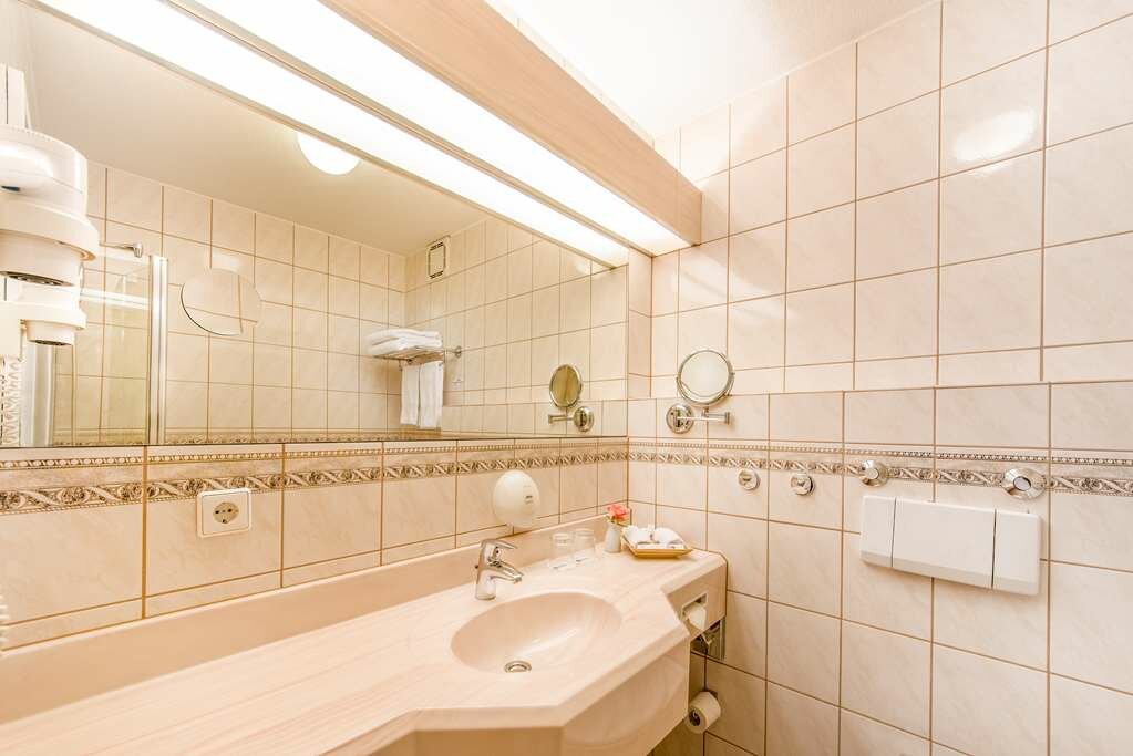 Фото Best Western Plus Delta Park Hotel