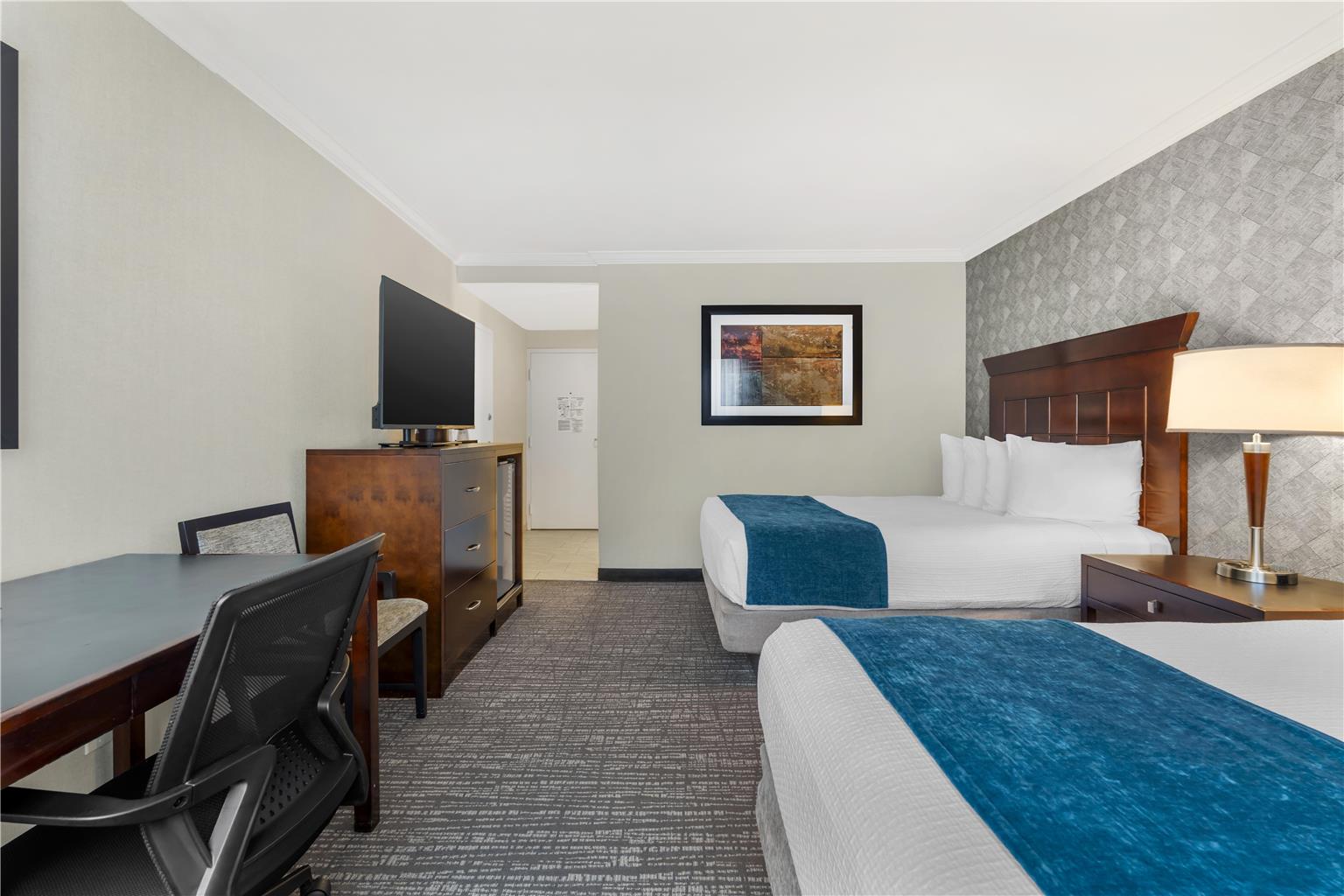 Фото Best Western Plus Carriage Inn