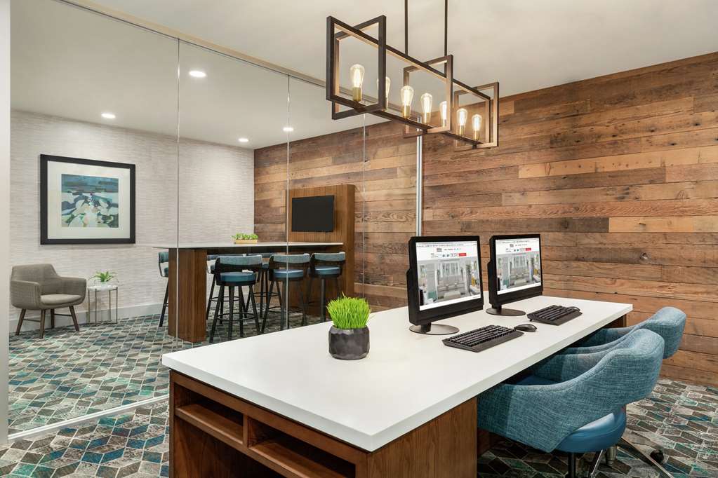 Фото Hilton Garden Inn Seattle Airport