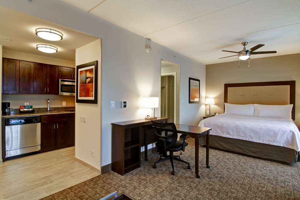Фото Homewood Suites by Hilton Woodbridge