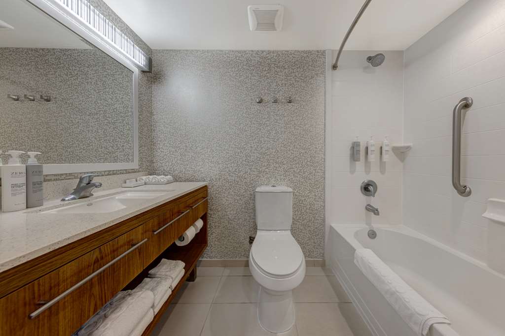 Фото Home2 Suites by Hilton Orlando/International Drive South