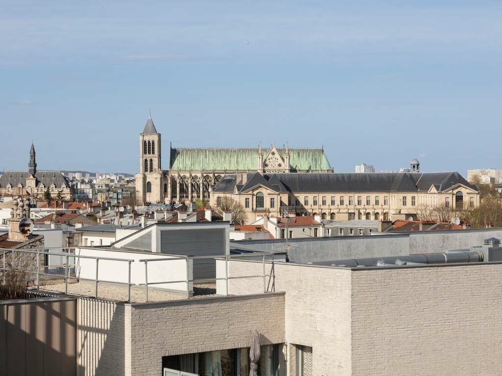 Фото Novotel Paris Saint Denis Stade Basilique