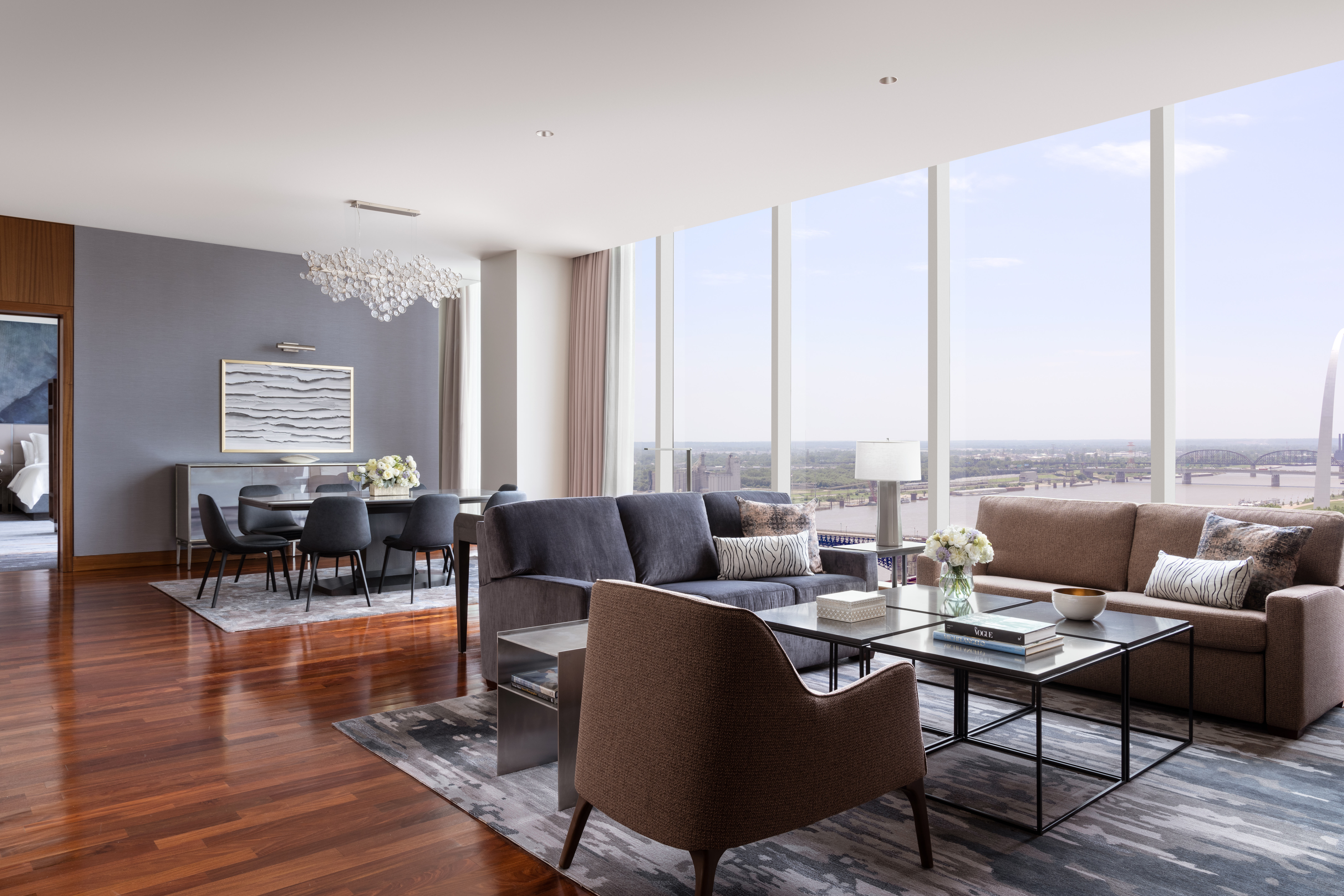 Фото Four Seasons Hotel St Louis