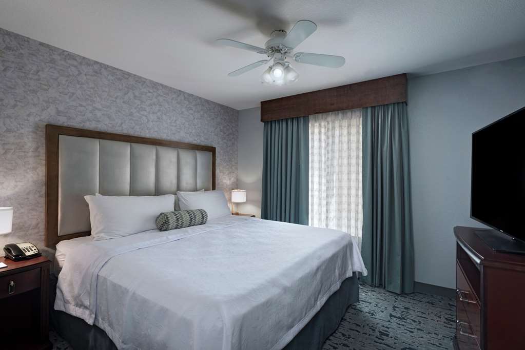 Фото Homewood Suites by Hilton Fort Collins