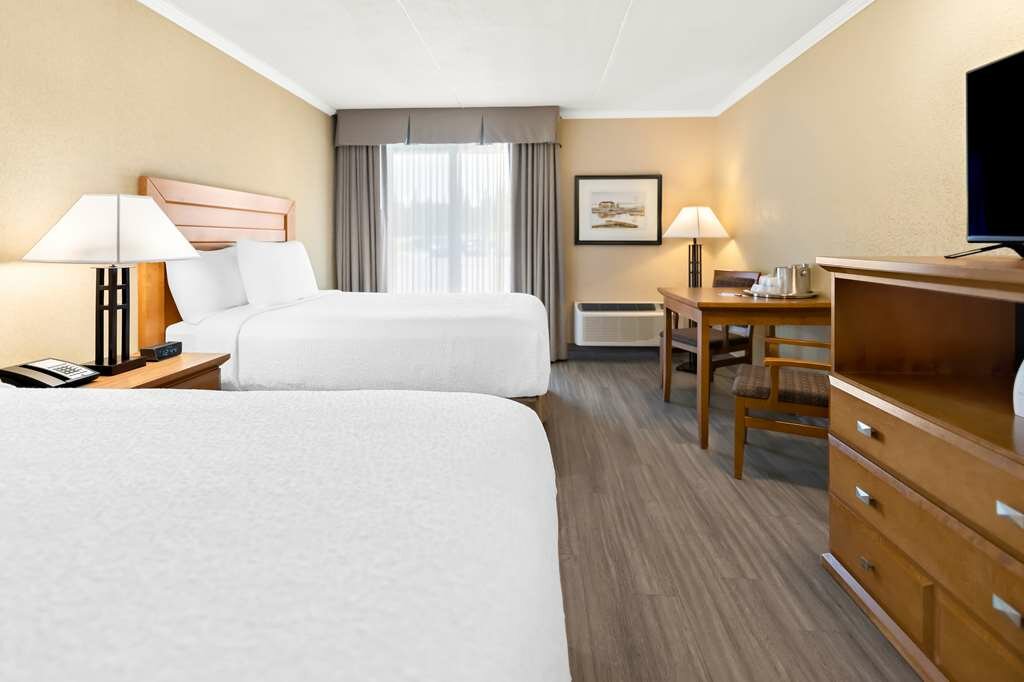 Фото Best Western Plus Nor'wester Hotel & Conference Centre
