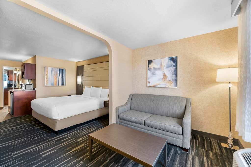 Фото Best Western Plus Abbey Inn