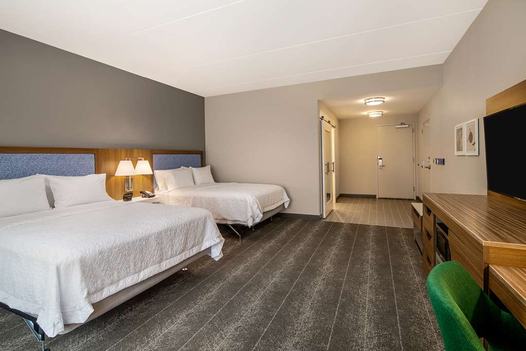 Фото Hampton Inn & Suites Raleigh Midtown