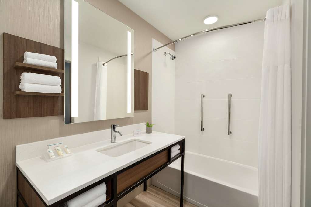 Фото Hilton Garden Inn Seattle Airport