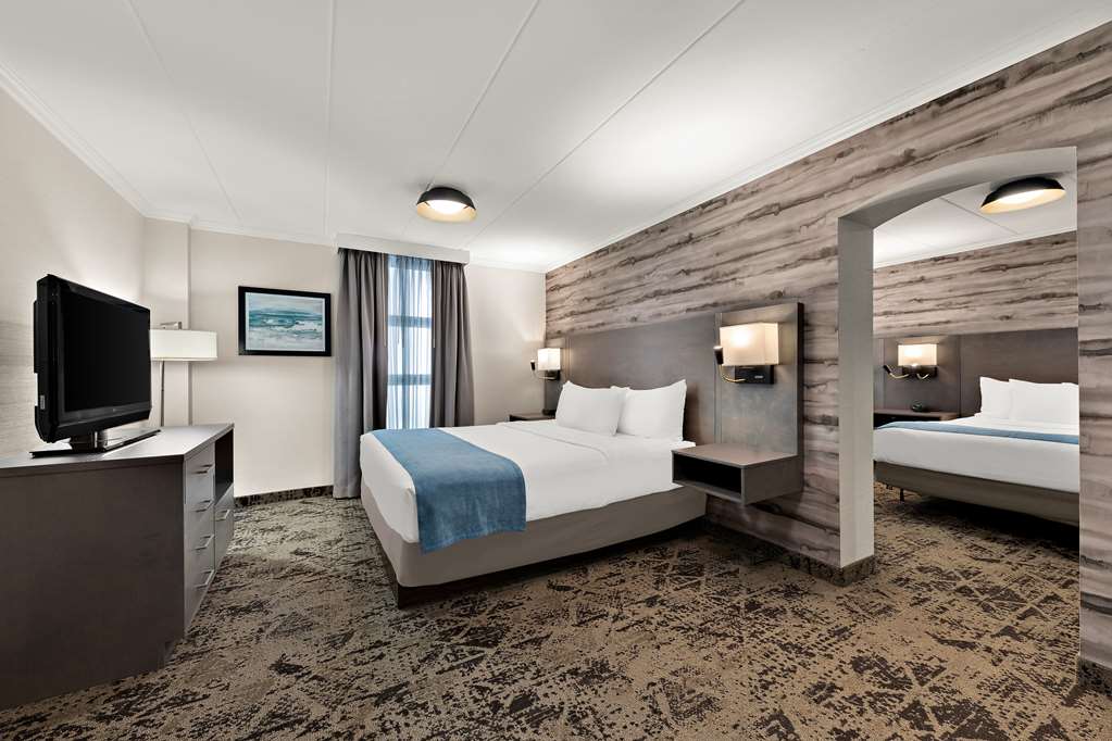 Фото Best Western Parkway Hotel Toronto North