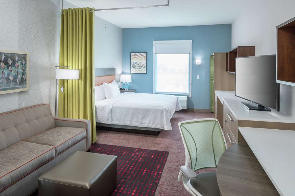 Фото Home2 Suites by Hilton Orlando Airport