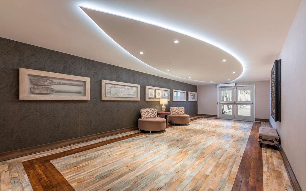 Фото Hampton Inn by Hilton Sydney