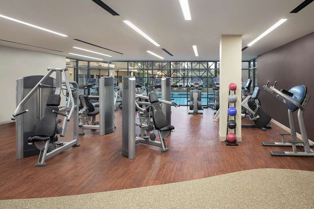 Фото DoubleTree by Hilton Hotel Newark Airport