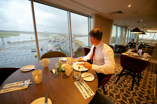 Гостиница Holiday Inn Southend в Саутенде-он-Си