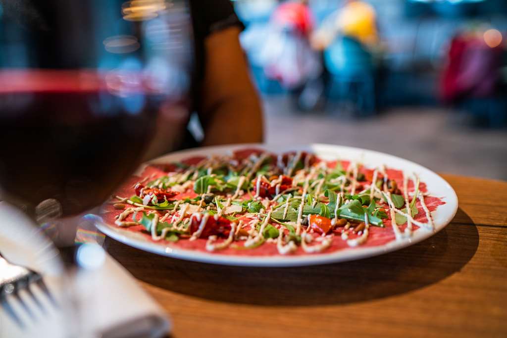 Фото Flonk Hotel Groningen Zuid, Bw Signature Collection