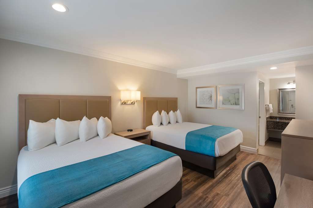 Фото Best Western Woodland Hills Inn