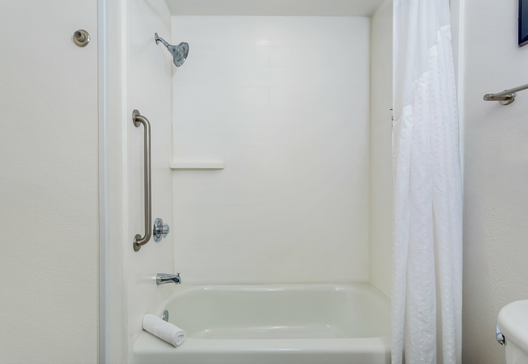 Фото Holiday Inn Express & Suites, International Drive, an Ihg Hotel