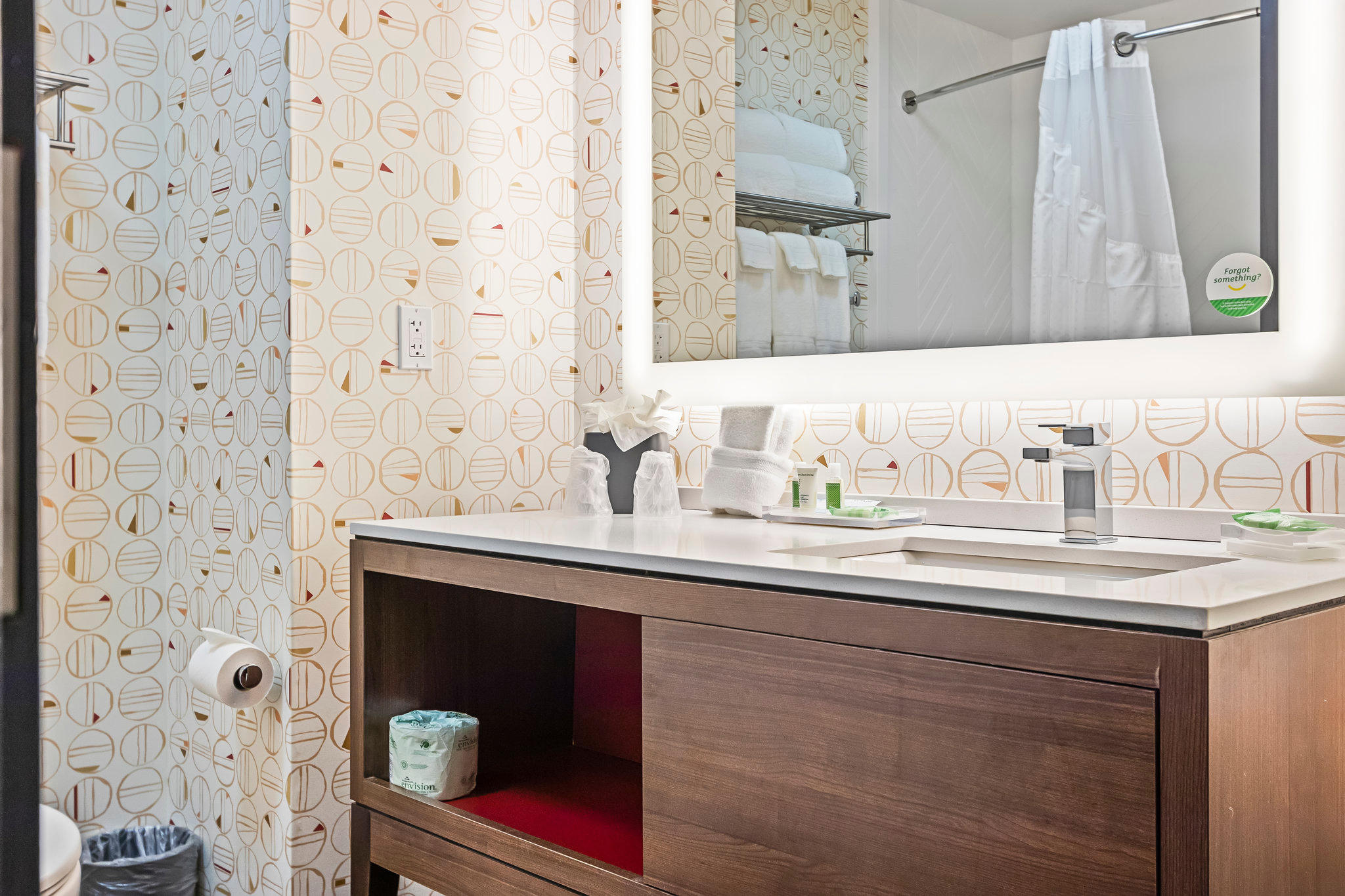 Фото Holiday Inn St. Petersburg West, an Ihg Hotel