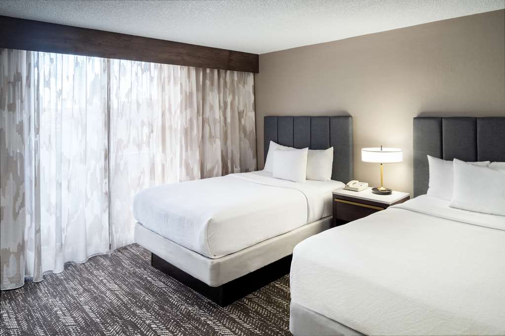 Фото Embassy Suites by Hilton Orlando North