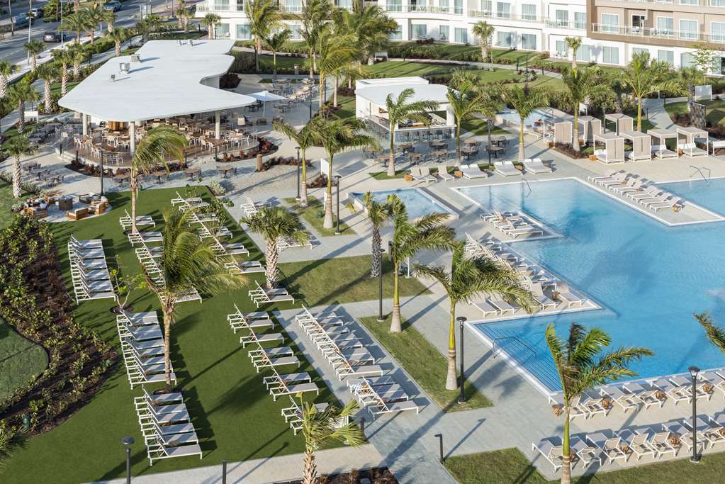 Фото Embassy Suites by Hilton Aruba Resort