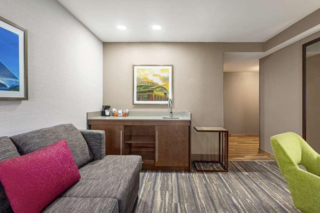 Фото Hampton Inn Milwaukee/Brookfield