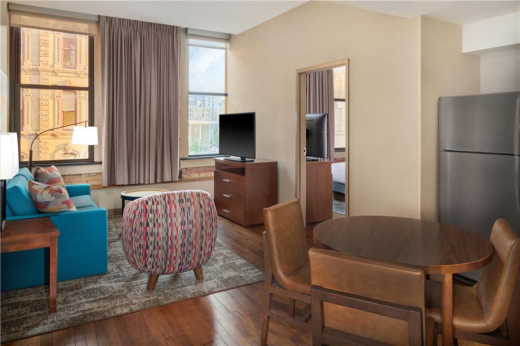 Фото Homewood Suites by Hilton Grand Rapids Downtown