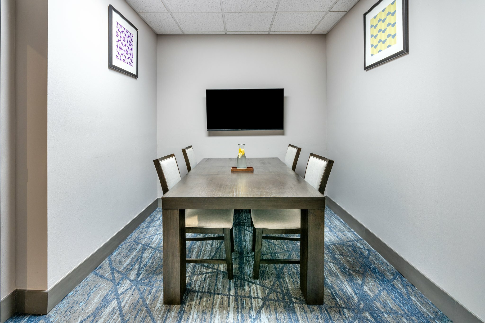 Фото Holiday Inn Express Hotel & Suites Denver North - Thornton, an Ihg Hotel