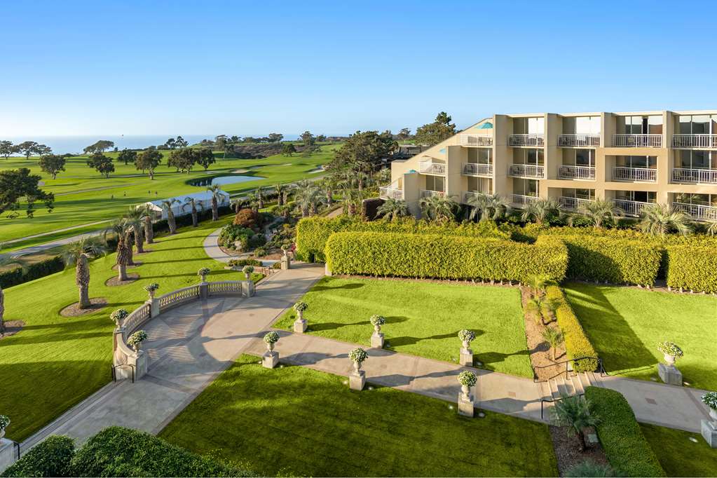 Фото Hilton La Jolla Torrey Pines