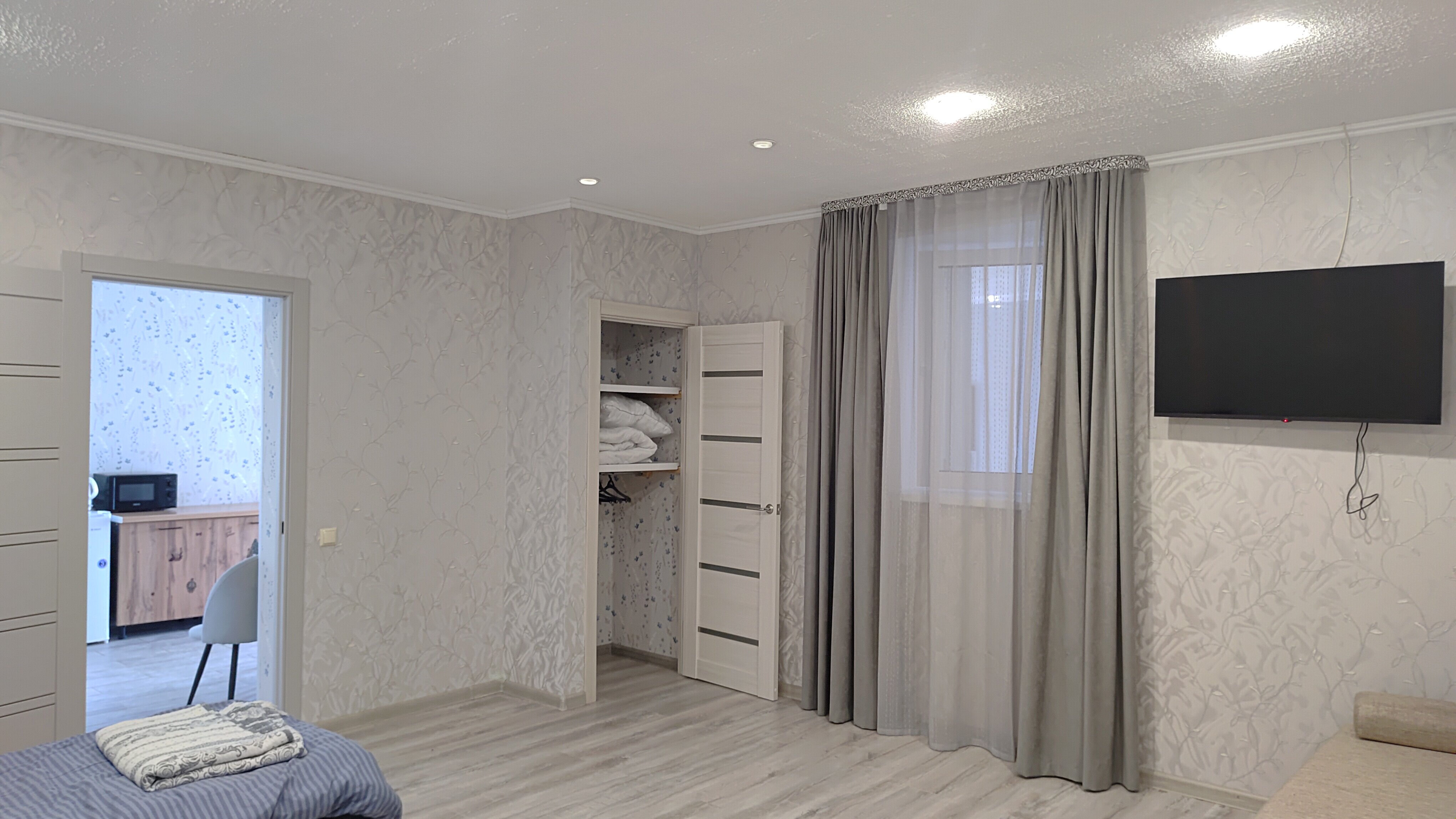 Фото У Озера